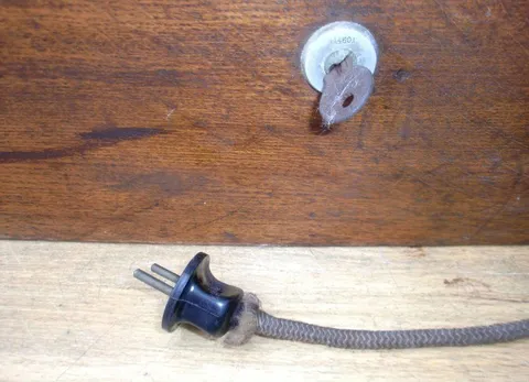 Side Lock*