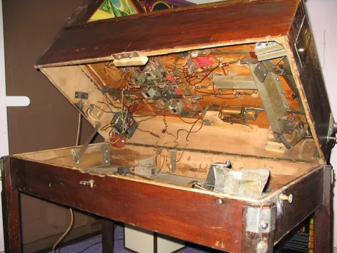 Inside Cabinet