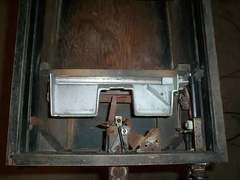 Inside Cabinet