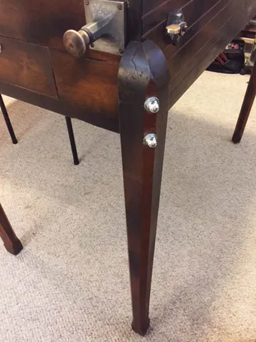 Cabinet - Leg*