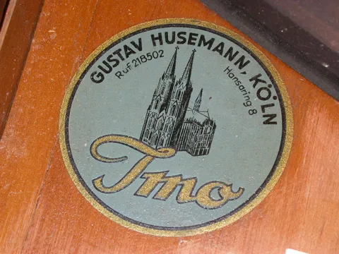 Apron - Detail