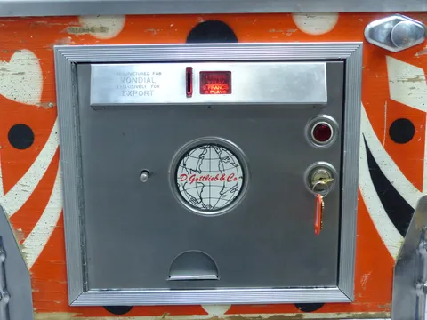 Sample Game - Cabinet - Front*