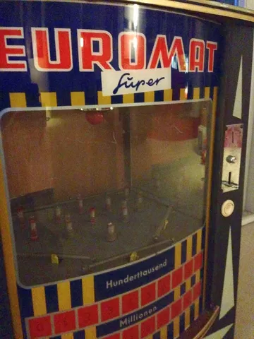 Cabinet - Front