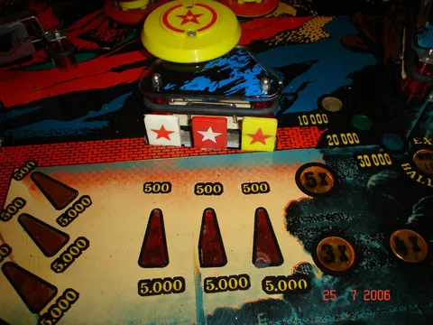 Center Playfield - Detail