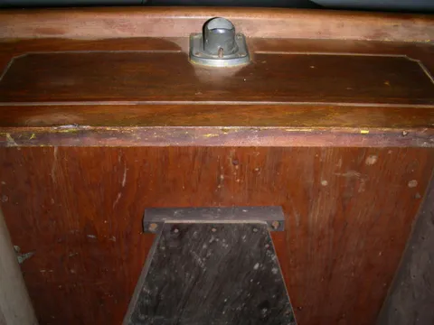 Under Cabinet - Rear