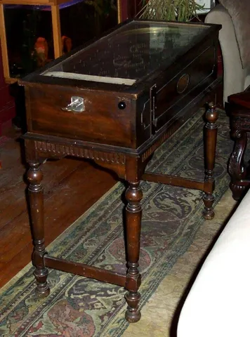 Cabinet - Front
