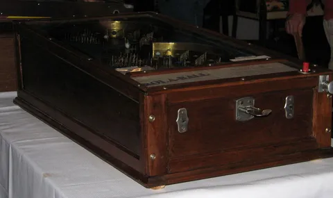 Cabinet - Front