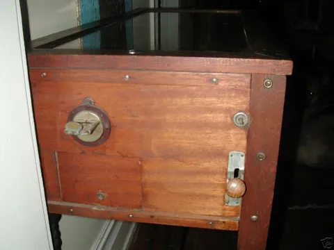 Cabinet - Front
