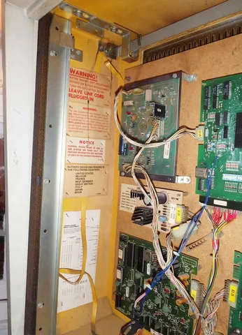 Inside Backbox - Source Game Safety Instructions