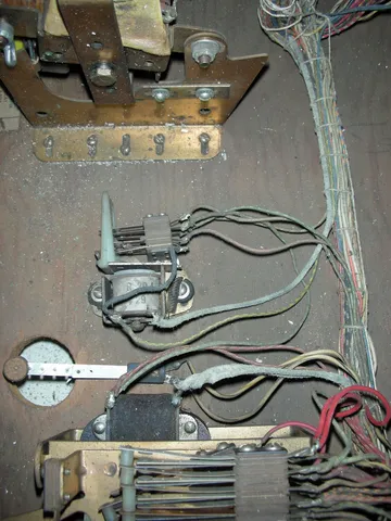 Inside Cabinet - Detail