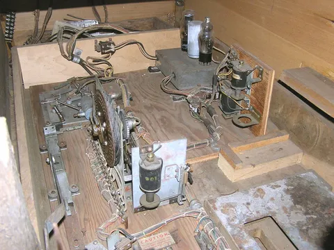 Inside Cabinet*