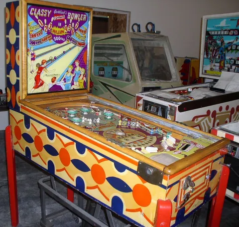 Cabinet - Left*