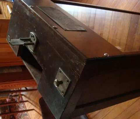Cabinet - Front