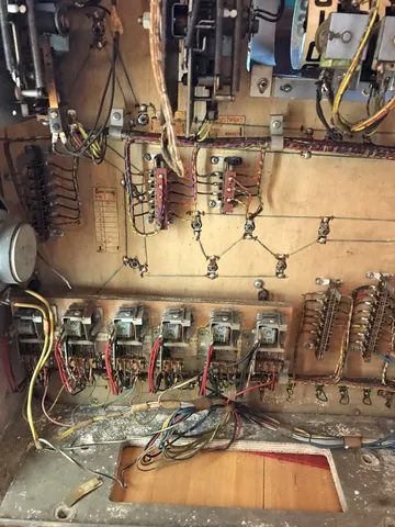 Inside Lower Backbox
