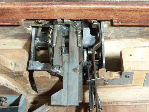 Coin Slide - Detail*