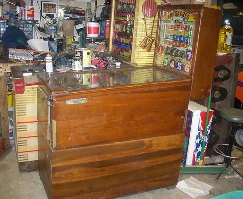 Cabinet - Right