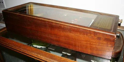 Cabinet - Left