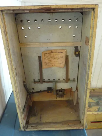 Inside Cabinet