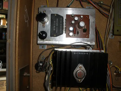 Inside Backbox - Detail*