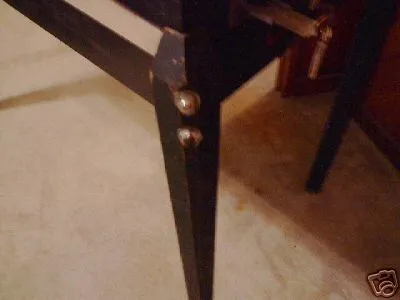 Leg*