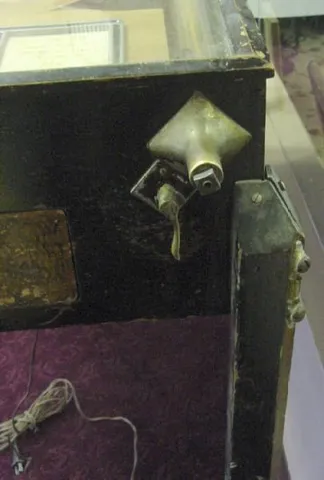Cabinet - Detail