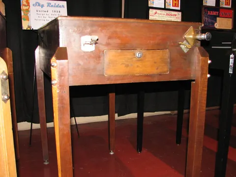 Cabinet - Front