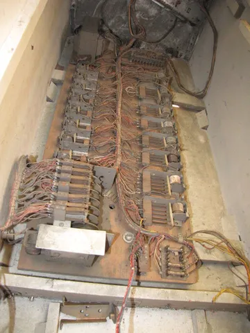 Inside Cabinet