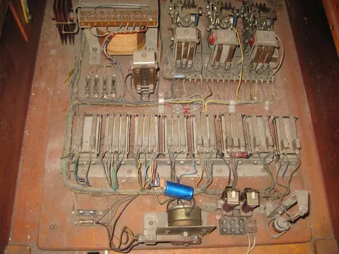 Inside Cabinet