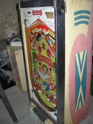 Side Art