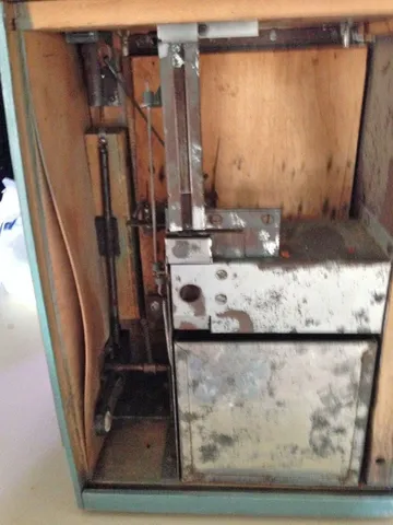 Inside Cabinet