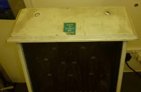 Cabinet - Top