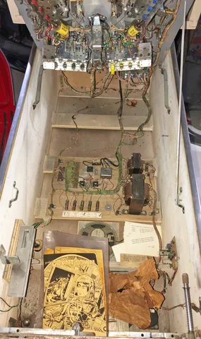 Sample Game - Inside Cabinet*