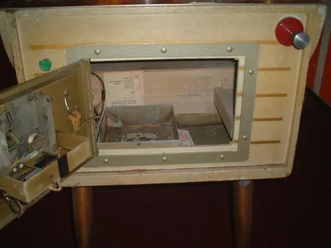 Dual Cash Boxes*