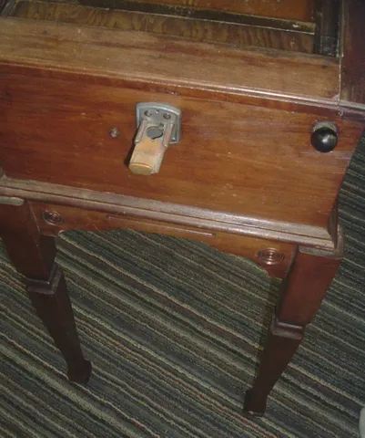 Cabinet - Front