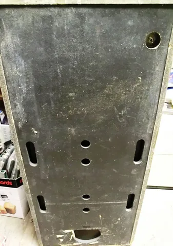 Cabinet - Bottom