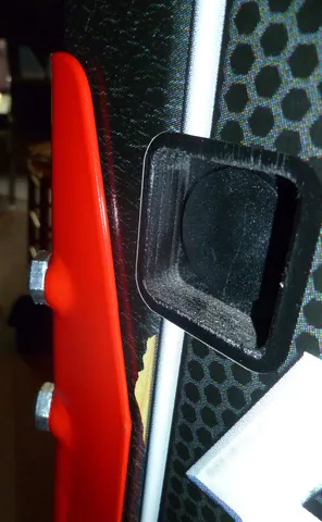 Leg - Detail*