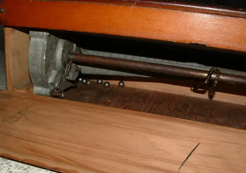 Inside Cabinet - Detail