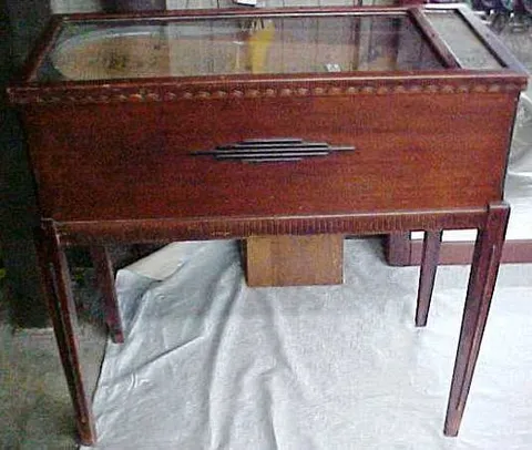 Cabinet - Left