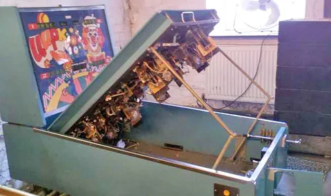 Playfield - Service Position