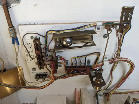 Inside Cabinet - Ball Roll Tilt and Pendulum Tilt