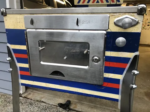 Sample Game - Cabinet - Front*