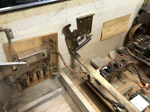 Sample Game - Inside Cabinet - Detail*