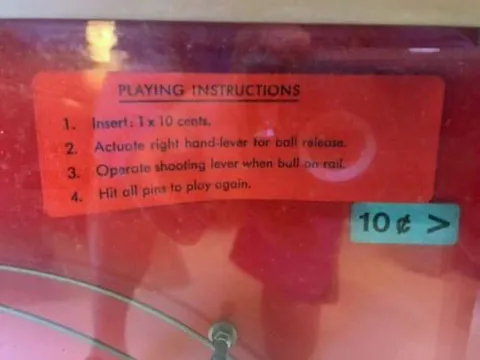 USA Version - Playfield - Detail