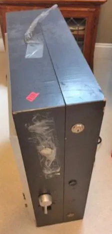 USA Version - Cabinet - Right