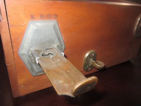 Coin Slide and Ball Lift Lever*