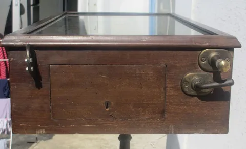 Cabinet - Front