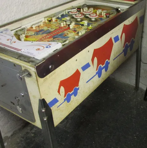Cabinet - Right*
