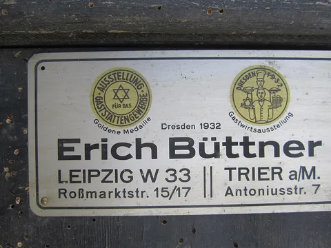 Manufacturer Plate