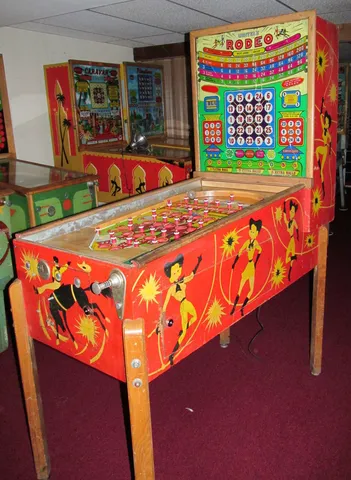 Cabinet - Right*