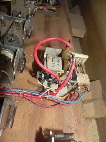 Extra "V" Relay*